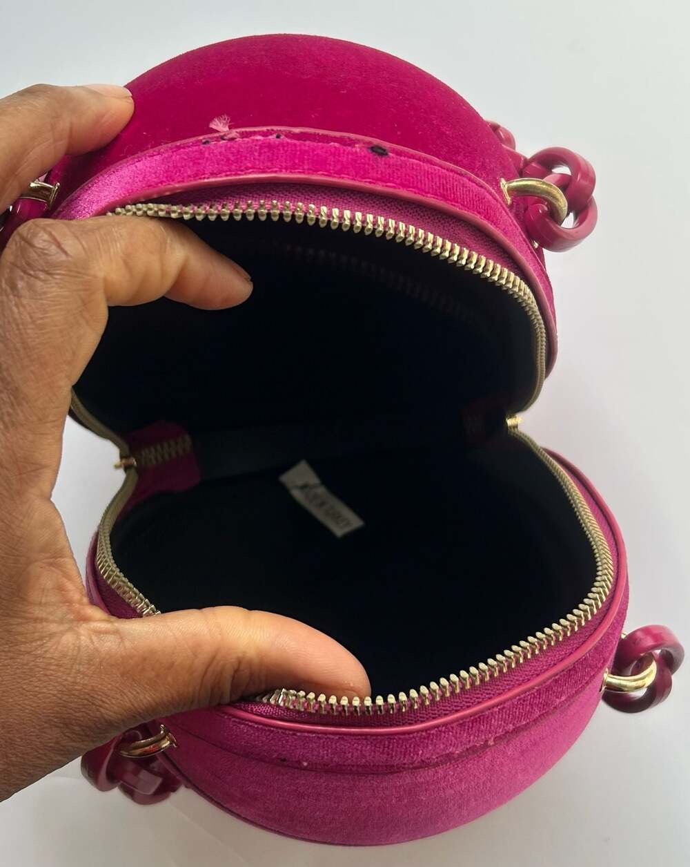 Hot Pink Velvet Basketball Shape Hand Bag with Pink Chain - Picture 4 of 7